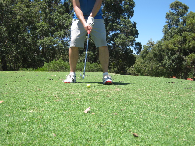 Golf stance ball position